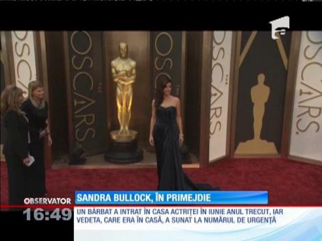 Sandra Bullock s-a trezit cu un hoţ în casă