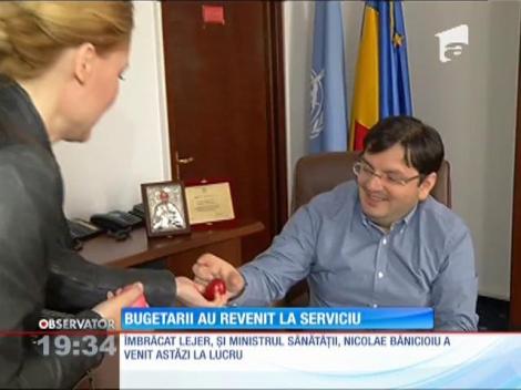 Bugetarii au revenit la serviciu