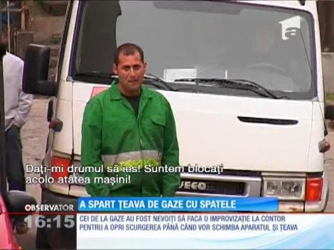 Şoferul unei maşini de la Salubritate a spart o ţeavă de gaze de lângă Spitalul de Pediatrie din Piteşti