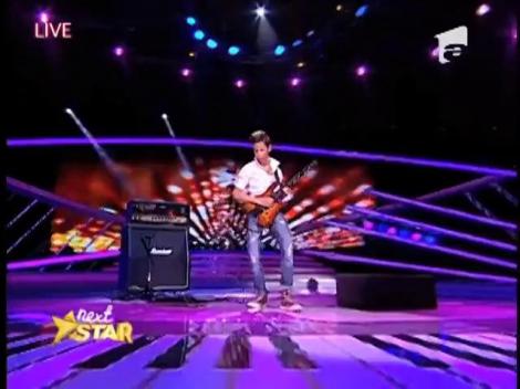 Jurații au rămas muți de uimire! Mihnea, un super star la 13 ani! Uite cât de bine a cântat