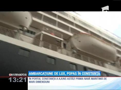 Ambarcaţiune de lux, popas în Constanţa