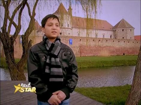 Bulgăraş, îngerul cu o poveste de viaţă cutremurătoare! Deşi soarta nu a fost generoasă cu el, dovedeşte că SE POATE!