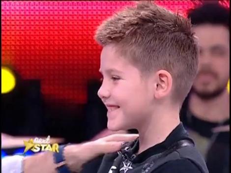 E un artist desăvârșit! Jake McKechnie a adus talentul englezesc pe scena "Next Star"