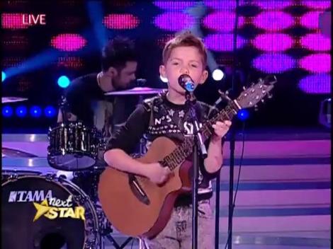 Ce copil! Jake McKenchnie, micul englez cu un talent uriaș, a făcut mega spectacol