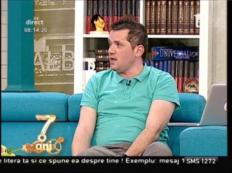 Smiley News: Un fotbalist a dat cu capul în bară de supărare după un gol