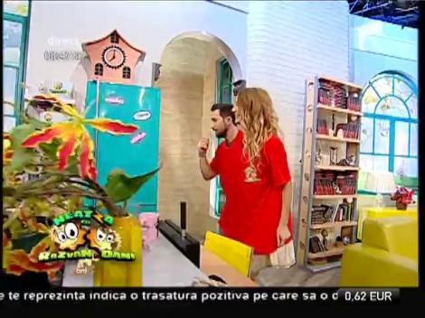 Meciul secolului la "Neatza"! Două tricouri, patru personaje și o partidă de tenis de masă: LA DUBLU!