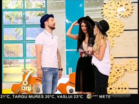 Denisa şi Raluca Tănase vor să fie manechine de gambe si talie