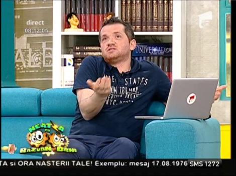 Smiley News: Un fermier își strânge vitele cu trombonul!