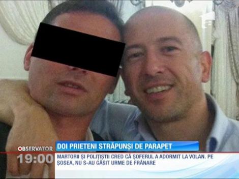 Doi prieteni străpunşi de parapet