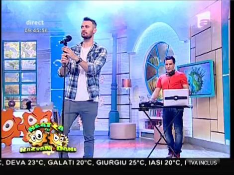 Nick Kamarera & Special guest Phelipe - ”Outta my life”