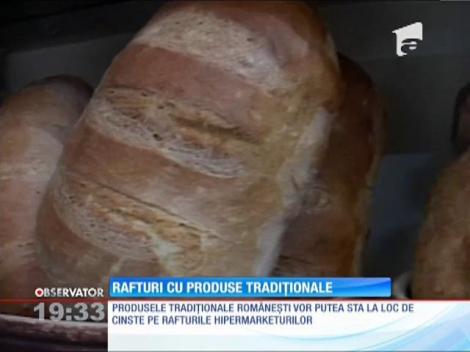 Rafturi cu produsele tradiţionale româneşti în hipermarketuri