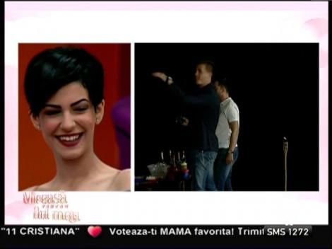 Imagini explicite de la petrecerea băieţilor! Cum s-au distrat