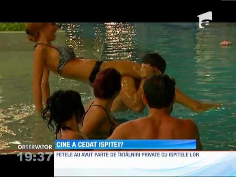 Concurenţii din ”Insula Iubirii” nu văd decât tentaţii fierbinţi