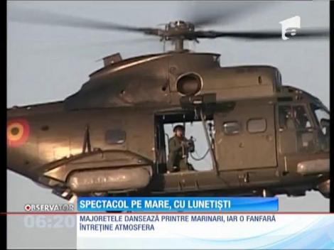 Spectacol pe mare, cu lunetiști