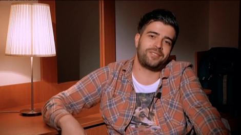 Speak, de nerecunoscut!  A făcut senzație în costum popular, iar Delia a rămas MASCĂĂĂ când l-a văzut