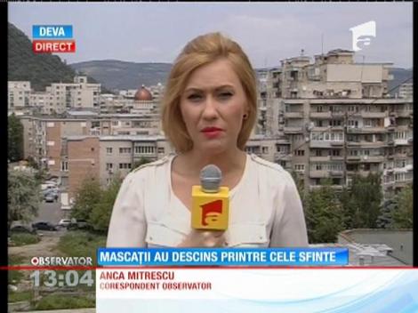 Mascaţii au descins printre cele sfinte