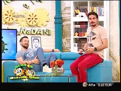 Răzvan Simion şi Dani Oţil, scandal monstru cu poliţia! "Ne-au luat de gât şi ne-au băgat în dubă"