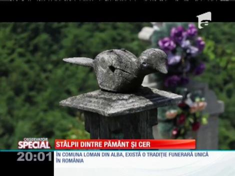 Special! Tradiție unică în România. Cimitirul plin de stâlpi, nu de cruci