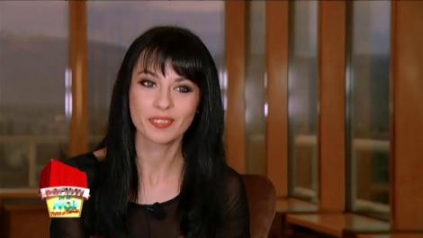 Domnilor, nu rataţi asta! Cheeky Girls, într-o ipostază extreeeeeem de sexy! Mintea celor din jur a zburat departe