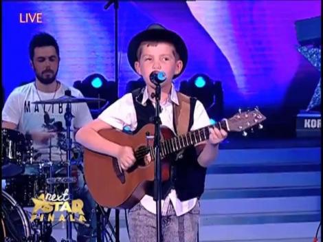 Atenţie, "cod roşu" de... drăgălăşenie! Jake McKechnie dovedeşte că talentul nu ţine cont de graniţe