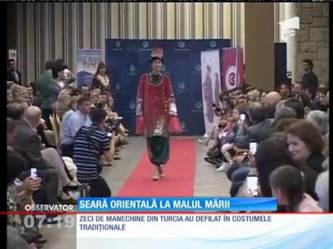 Seară orientală la malul mării