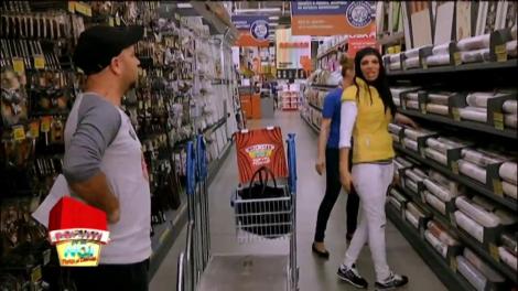 Cumpăratul materialelor - spectacol pentru unii, tragedie pentru alţii! E bine, totuşi, că s-au strâns bani buni