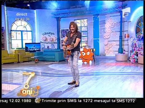 Adrian Sălmăşan: "Iubeşte-mă ca pe o vacanţă"