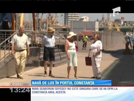 Navă de lux în portul Constanţa