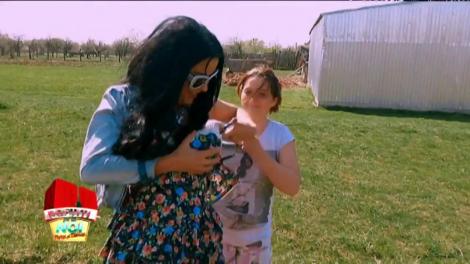 „Am zis să mă schimb în rochiță...” Daniela Crudu s-a dezbrăcat în văzul TUTUROR, fără pic de jenă! Uite ce a arătat vedeta!