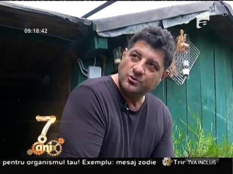 Tavi Colen creşte porumbei şi găini