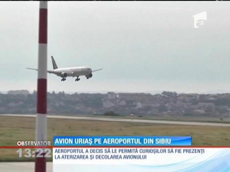 Uriaşul Boeing 777 a aterizat în premieră pe aeroportul din Sibiu