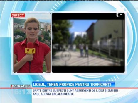 Mai mulţi traficanţi de droguri, lăsaţi să dea proba orală la Bacalaureat