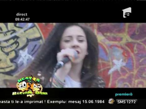 Premieră! BiBi - "Hands Up"