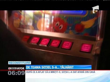 Un bărbat din Prahova și-a înscenat propria tâlhărie, după ce a pierdut trei salarii la păcănele