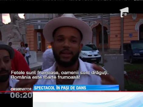 Peste 100 de dansatori de salsa au făcut spectacol pe străzile din Buzău