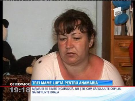 Trei mame luptă pentru o fetiţă de 17 ani. Anamaria are nevoie de o operaţie scumpă ca să redevină un copil normal