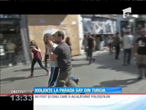 Violenţe la parada gay din Turcia