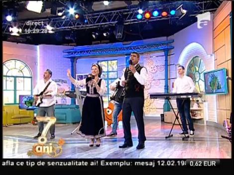 Cornelia Rednic & Pindu - "Du-mi la fântână"