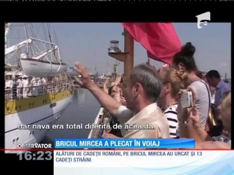 Bricul Mircea a plecat din Portul Constanţa. Elevii şi studenţii şcolilor militare, primul voiaj pe mare