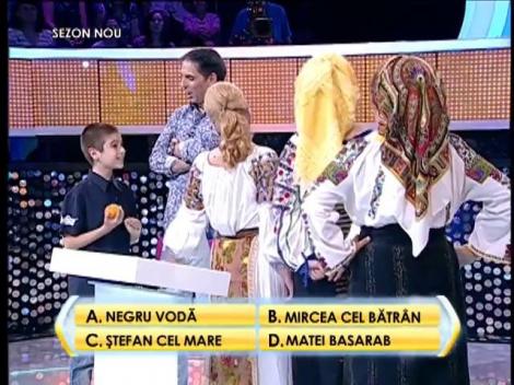 Rândul 3: În timpul cărui domnitor se petrece acţiunea baladei "Monastirea Argeşului"?