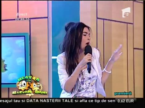 RaMONA: "You can take my breath away"