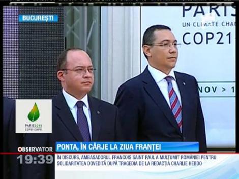 Victor Ponta, în cârje la Ziua Franţei