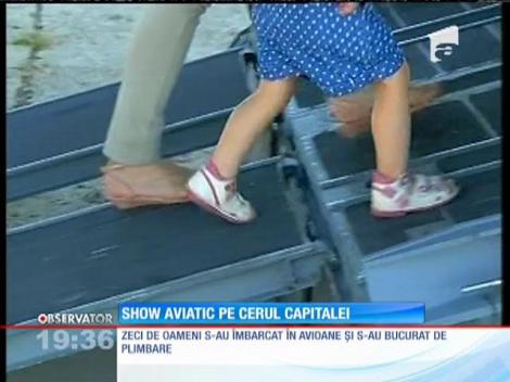 Show aviatic pe cerul Capitalei