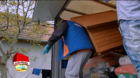 Bucurie imensă pentru membrii familiei Bucur! Cu ochii în lacrimi au primit materialele pentru renovarea casei