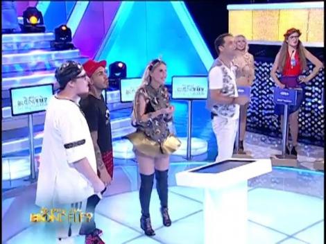 Runda 2: Ce este H2O2 folosit uneori de blonde?