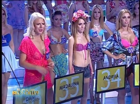 Corina a primit în dar o oală! "Numele meu este Corina Monica Ciorbă și gătesc cele mai bune... ciorbe"!