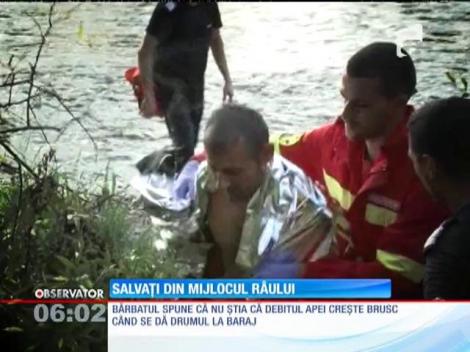 Operatiune de salvare emoţionantă pe apele râului Strei