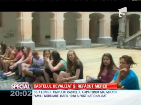 SPECIAL! Castelul Brâncoveneşti din judeţul Mureş renaşte din propria cenuşă!