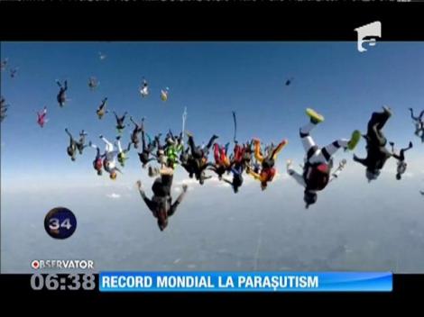 164 de paraşutişti din Statele unite ale Americii au stabilit un record mondial
