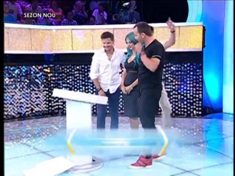 Rândul 4: În care film din seria James Bond piesa tematică a fost interpretată de Adele?